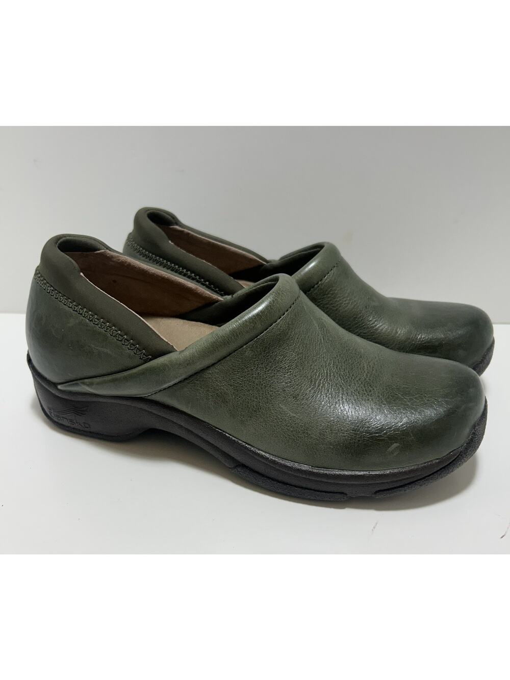 DANSKO Green Leather Clogs Shoes Slip Resistant Slip On Shoes Womens 39 US6